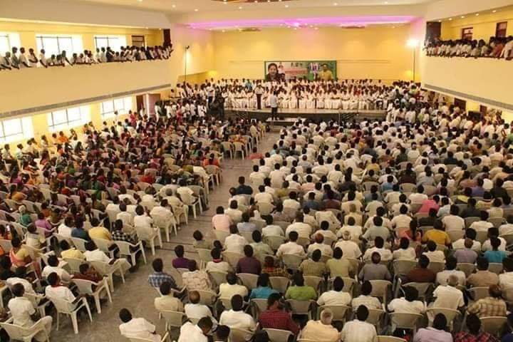 BoseSelva8's tweet photo. கழக பொதுச்செயலாளர், மக்கள் செல்வர் அண்ணன் திரு.#TTVதினகரன் அவர்கள் முன்னிலையில் மாற்று கட்சியினர் இணையும் விழா. 
#சூலூர்

| #VOTEFORGIFTBOX | #TTVFORTN |
| #AMMK #ITWING | #TRICHYCITY | https://t.co/JCLz6V63IA