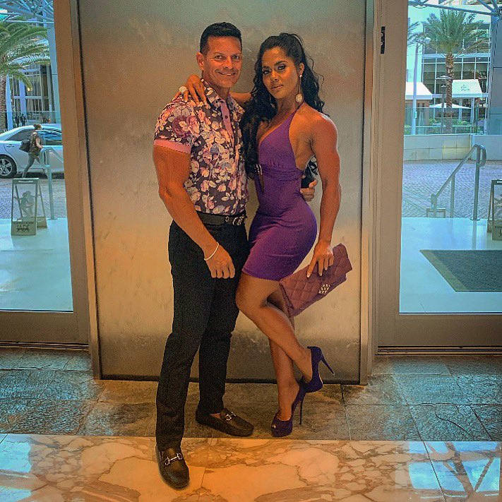 maripilyrivera's tweet photo. Gracias a todos por sus lindos comentarios y apoyo a nuestra relación que desde el principio la puse en nombre de Dios 🙌🏾Pronto les presentaremos nuestro nuevo proyecto juntos #trainingcouple 💪🏾👫🏋🏿‍♀️🧘🏾‍♀️ y una sorpresa más que anunciaré pronto 😉 https://t.co/JZnPge3adU