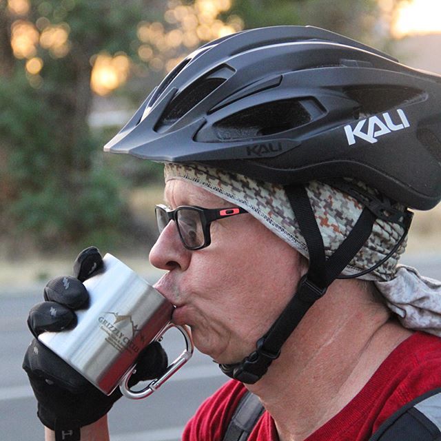 SplatDoctor's tweet photo. These Grizzly Cycles Camp mugs are awesome! 25 MPH and didn't spill a drop! .
.
#grizzlycycles661 #kaliprotectives #handupgloves https://t.co/JJTK3hnN3F https://t.co/QhGCkKHBkQ