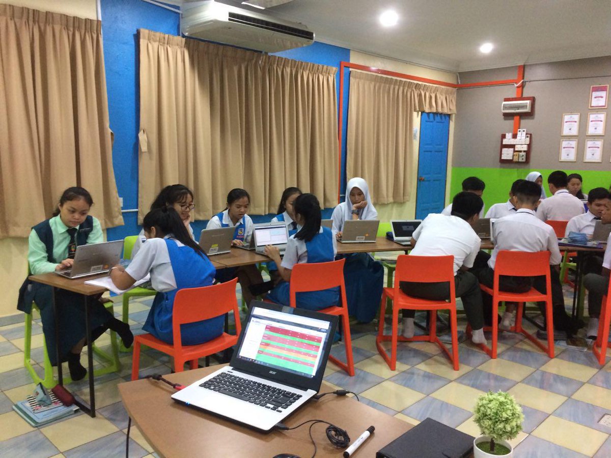 ytlfoundation's tweet photo. We would like to congratulate SM St. Francis Xavier on the launch of your new Frog Classroom
To find out more about this programme and apply for your very own classroom, please visit https://t.co/oNL9y5b2jt
#frogclassroom
#frogclassroommakeover https://t.co/6qZ3TBqncJ