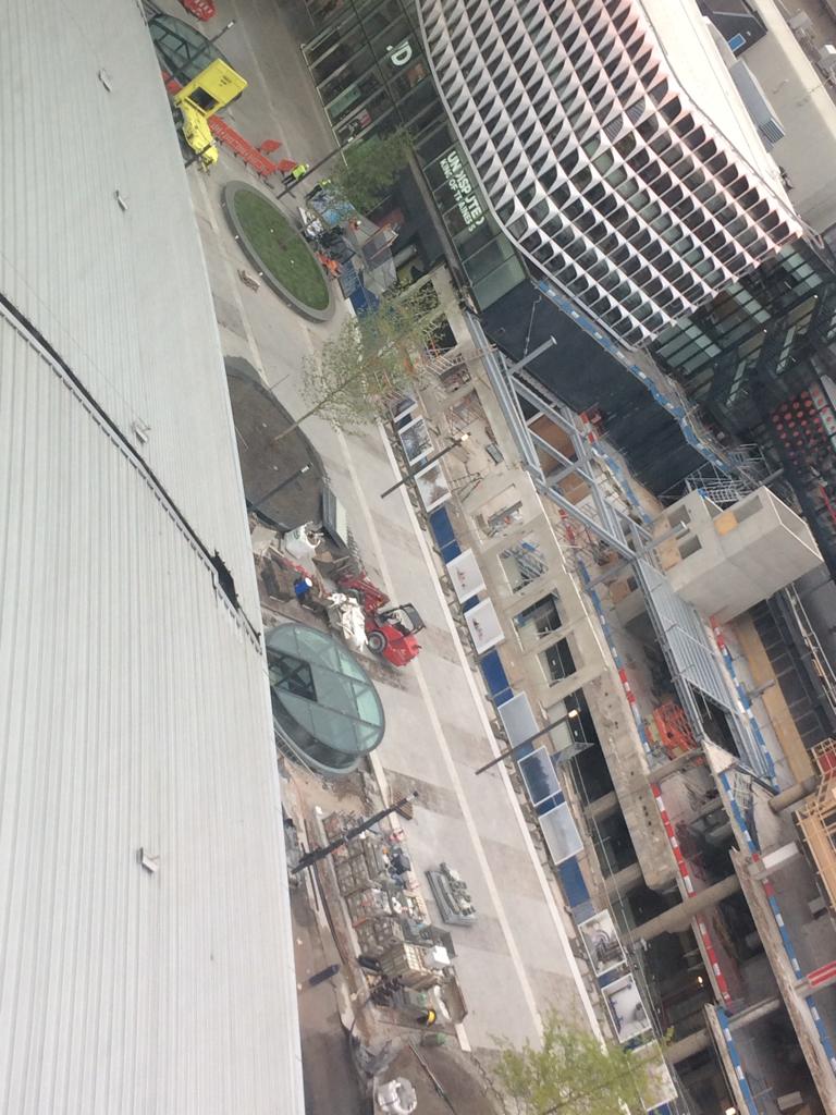 Het aftellen gaat snel. Vandaag opent het laatste stukje Stationsplein in #Utrecht