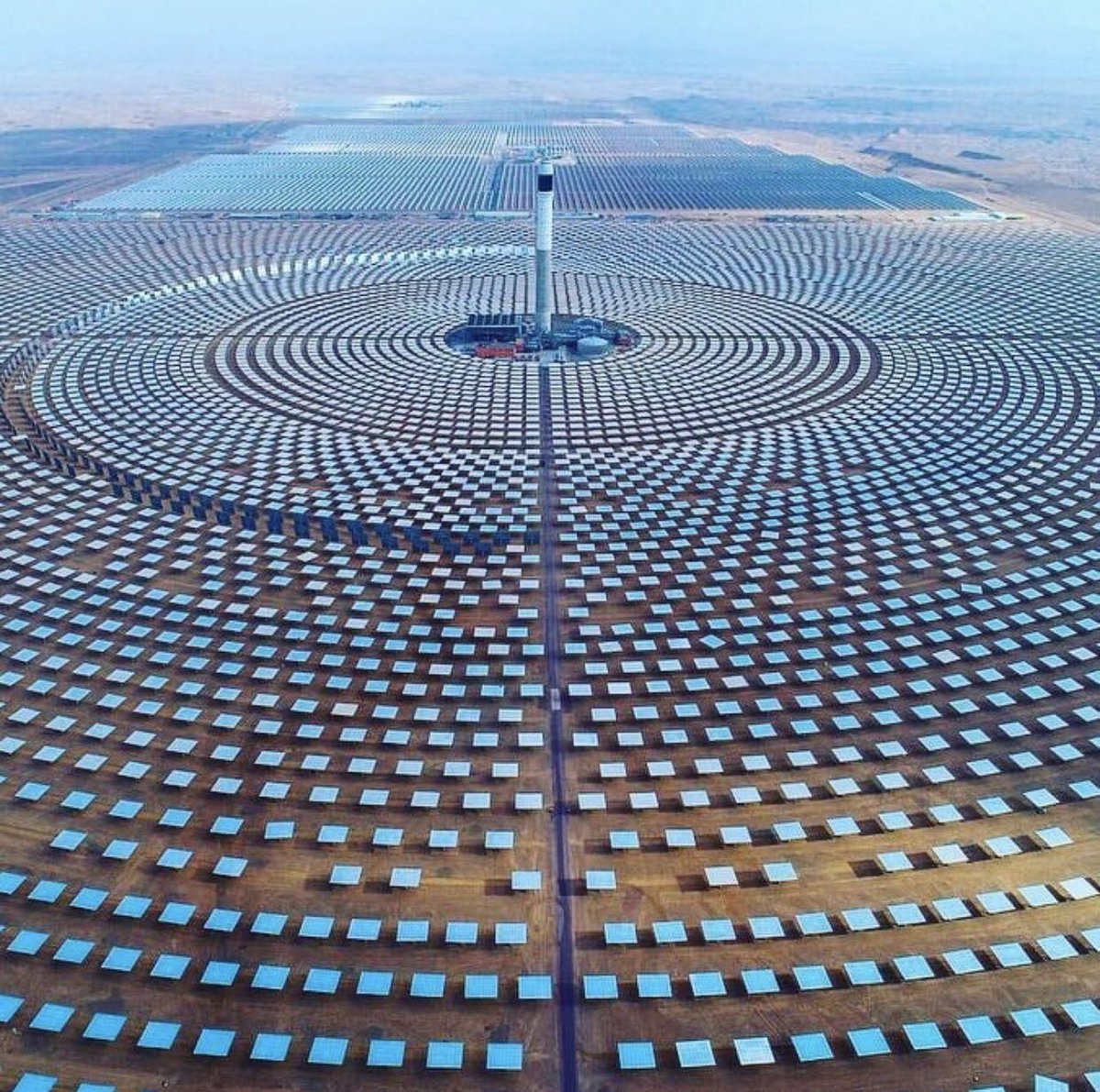 World of Engineering on Twitter: "Ouarzazate Solar Power Station in Marocco☀️ The world's largest solar power which will be able to produce around 580MW of power at peak, and store