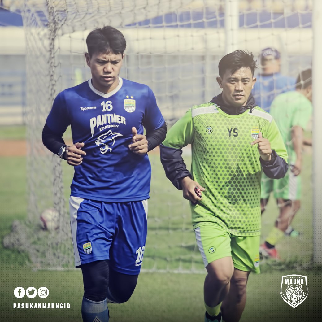 PASUKANMAUNGID's tweet photo. Penentu kemenangan @persib pada babak adu penalti di laga final Liga Super Indonesia 2014 telah kembali bergabung dengan Pasukan Maung 🐯💙

Pemain yang identik dengan nomor punggung 16 ini siap menjadi benteng kokoh di lini pertahanan Maung Bandung 💪🏻😎💙

#PasukanMaung https://t.co/LmpmNjDy2V