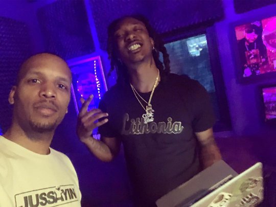 BridgetteJM1's tweet photo. #Rp https://t.co/BSTPgZ0Vz8 
Another late night cook up wit da homies @scottyatl and @iamjoedent at @madstudiosatl 🔊🔊🔊🔊🖕🏾 https://t.co/uANKBohkMD