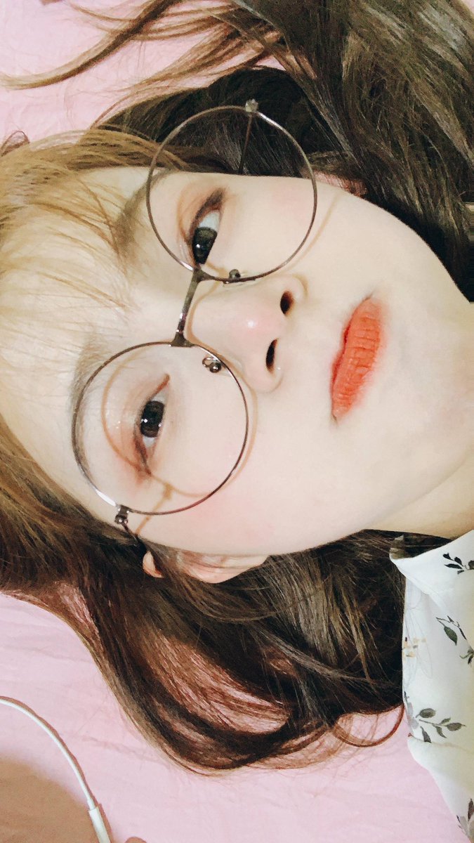 Cranee_Yan's tweet photo. 直到昨天我还以为什么事情我都可以云淡风轻的说给你听

#ILoveYouSo_冰块先生Ice_Nova 🐿 https://t.co/U0QW8JuiI9