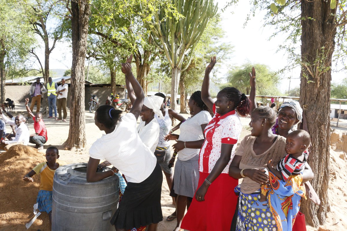 PokotYouthBunge's tweet photo. Community sensitization on climate change is prime key for a better now and future generations. Time is NOW to Evolve,Solve and Evaluate.
#EnhancingClimatechnageResilience @DFID_UK @mercycorps 
#PokotYouthBungeKE https://t.co/RfpwMRpfIp