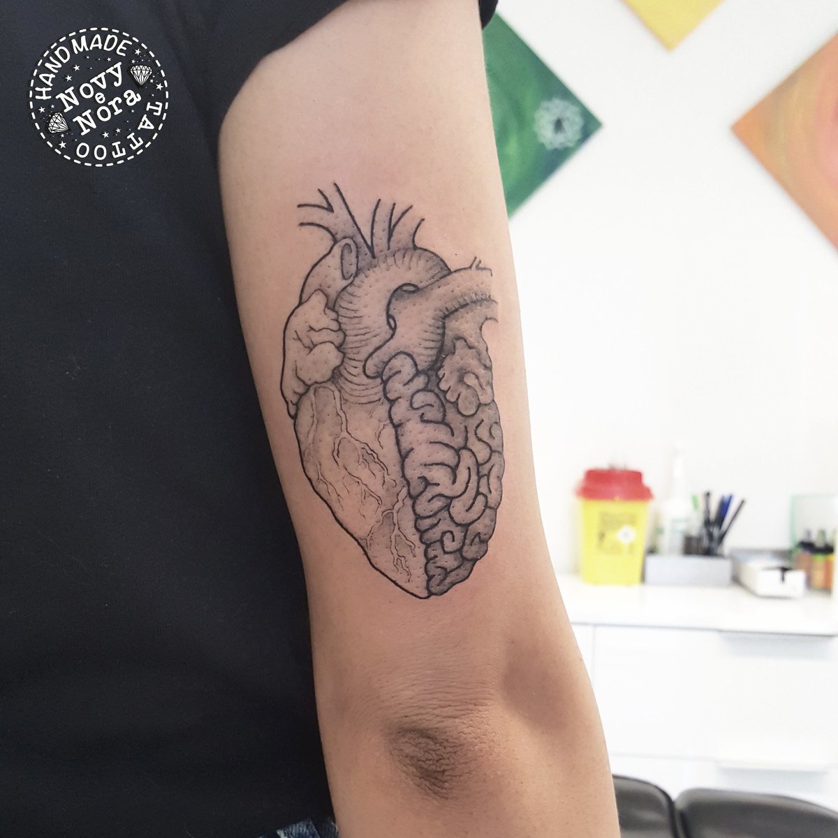 novy_tattoo's tweet photo. Heart β€ and π§ Brain
#braintattoo #brain #cervelloecuore #heart #hearttattoo #cuore #handmadetattoostudio #carpi #art #ink #heartandbrain #inkedgirl #tattooedgirl #indelible #onmyskin #instattoo #π§ #cuoreanatomico #anatomyart #anatomyheart https://t.co/vn73sIvmyK