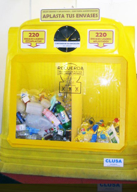 ¡Aplasta tus #envases!! 🙏🙏
Si tú separas, nosotros reciclamos #HagamosUnTrato ♻️💛♾