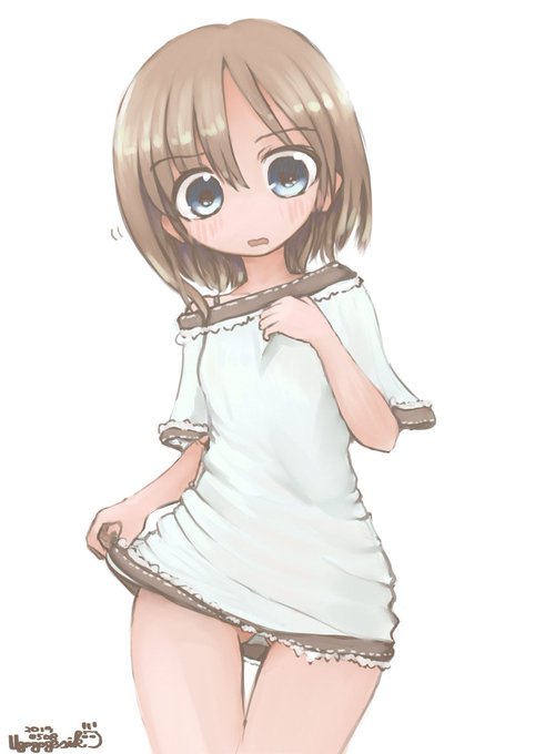 ひさしぶりに絵でも…
みじかくてとまどう。Tシャツワンピのつもりだったもの。 