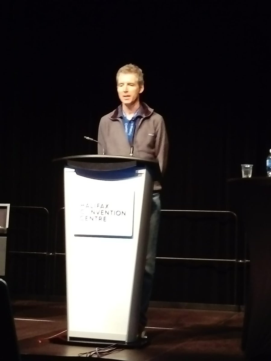 CMEMS_EU's tweet image. “On the one hand #oceanmodels give a complete picture of the ocean but with errors. On the other hand observations give an incomplete picture of the #ocean. Data assimilation is here to mix the 2 to better represent the ocean” Andy Moore UC Santa Cruz @#godae #oceanobs19 #Halifax