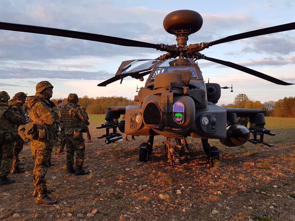 3RegimentAAC's tweet image. #SpringStorm 19 is well under way. Dropped in on the @Kaitsevagi Air Operations team who were training hard. I felt distinctly underdressed without cam cream on my face! @BritishArmy #Apache are flying in support of #Kevadtorm and @MoD_Estonia all week! #eFP #StrongerTogether
