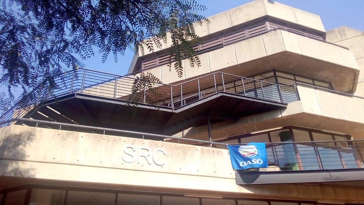 Voting stations are now open. UJ students you can cast your vote on-Campus. Vote DA today. #VoteDA