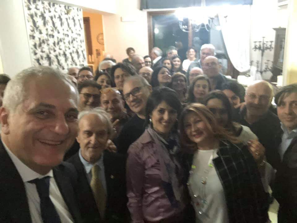 NicolaCaputo's tweet photo. Corriamo talmente tanto da non avere il tempo per pubblicare i post. Ringrazio i tantissimi amici che mi stanno accompagnando in questa fantastica campagna elettorale.
Dalla provincia di Napoli a quella di Caserta, a... https://t.co/4Oy56OGWke
#Caputo2019 #europee2019 https://t.co/tWwXSAje9W