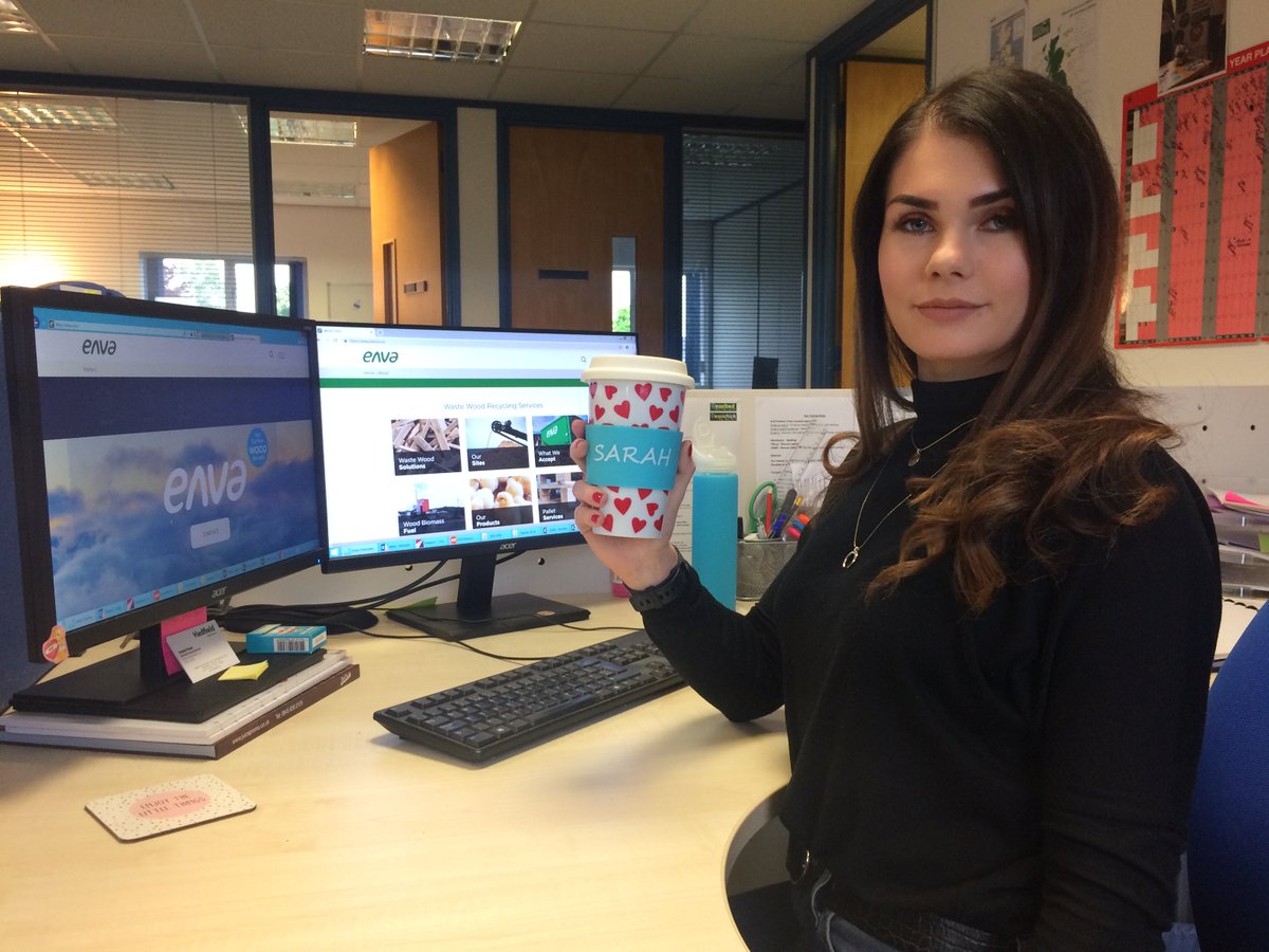 Our #wastewood account manager Sarah is supporting #PlasticFreeDay today with her reusable coffee cup. Well done Sarah! #RWMPlasticFreeDay <a href="/CIWM/">CIWM</a> <a href="/enva/">enva</a>