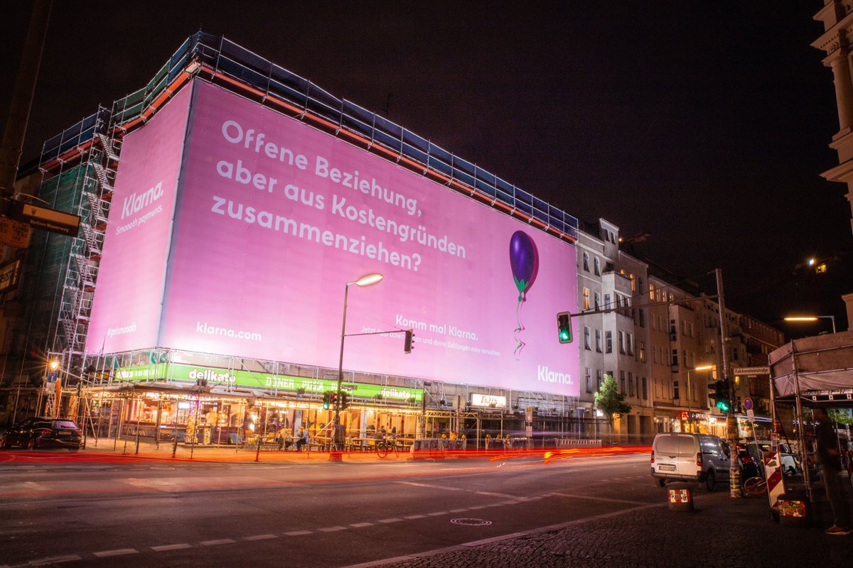 rcktcom's tweet photo. Fuffis im Club, aber Konto außer Kontrolle? Komm mal @Klarna. Unsere neue Kampagne findet ihr in München, Hamburg, Berlin und eurem Social Media Feed. The struggle is real…aber auch pink, laut und ziemlich smoooth. https://t.co/KWCIwVZI0m
#getsmoooth @horizont https://t.co/qRqqeBmbpD