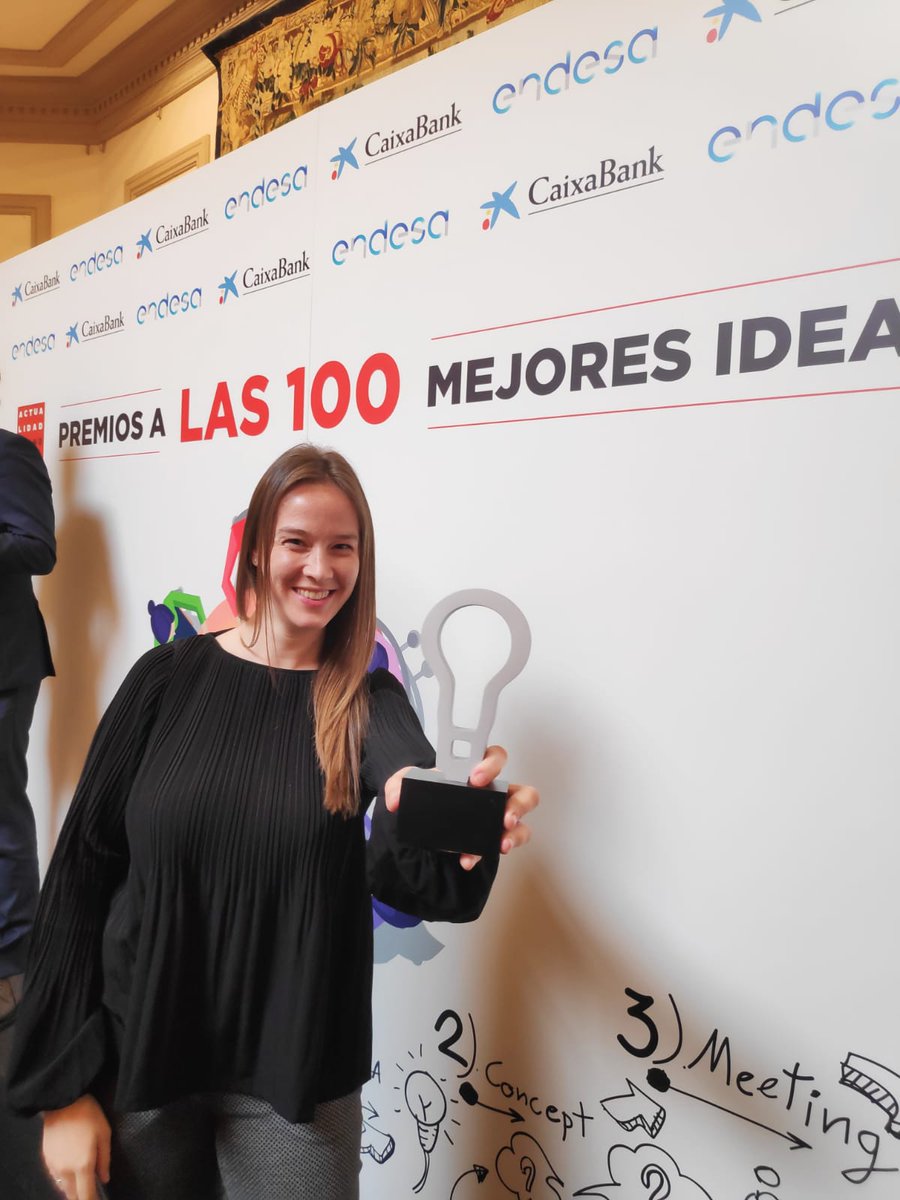 onlygal_'s tweet photo. Una vez más, nuestra multipremiada app #Proofup vuelve a ser reconocida por luchar contra el #ciberacoso escolar. Esta vez ha sido galardonada con el premio #100MejoresIdeas que entrega anualmente @laeconomica y que ha recogido nuestra compañera Geneviève Thibault https://t.co/he5iBs7muF