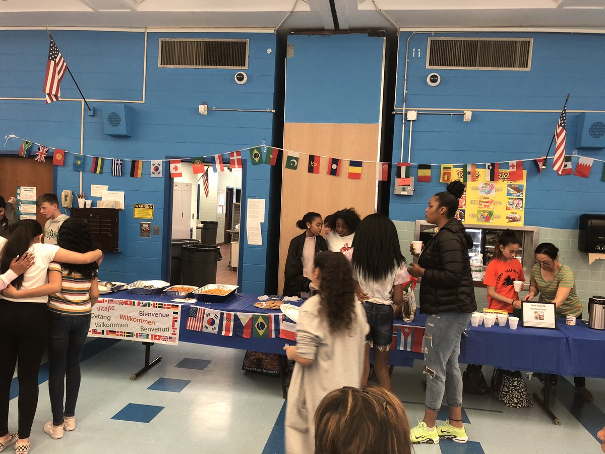 MrsBuckshaw's tweet photo. I had a great time at International Night last night! This was an awesome way to celebrate the diversity amongst our school community while supporting an excellent cause. 🌏 Shoutout to @Ms_Taibi &amp; the 8th graders who hosted this event👏🏼 https://t.co/kYzFCaqi1Q