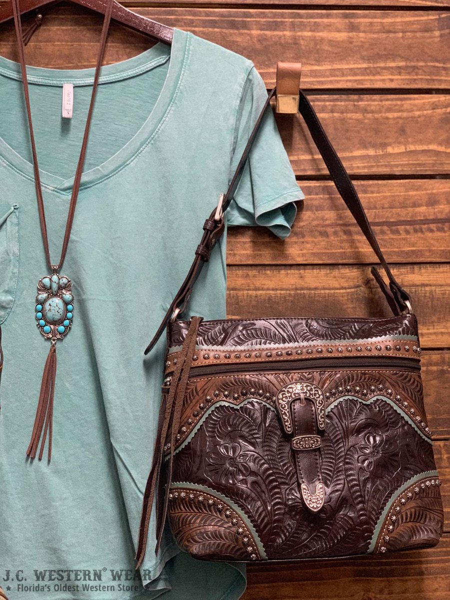 JCWesternWear's tweet photo. The perfect accessory to any outfit, a good handbag! Get them while you can and for a good price. Shop now at https://t.co/nQqn8HtXAc https://t.co/bn3XxzditN