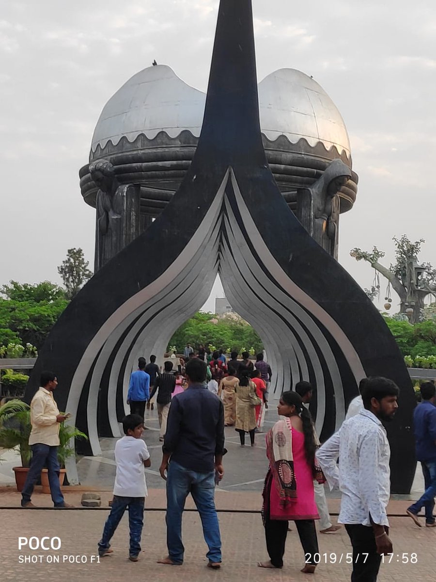 In NTR memorial, due to scorching sun, visitors were unable to walk barefoot on the granite flooring. Yesterday we noticed the problem. Today, we provided mat. Thanks to #TeamBPP for taking action swiftly. <a href="/HMDA_Gov/">HMDA</a> <a href="/OSDBPP_HMDA/">OSD BPP</a>