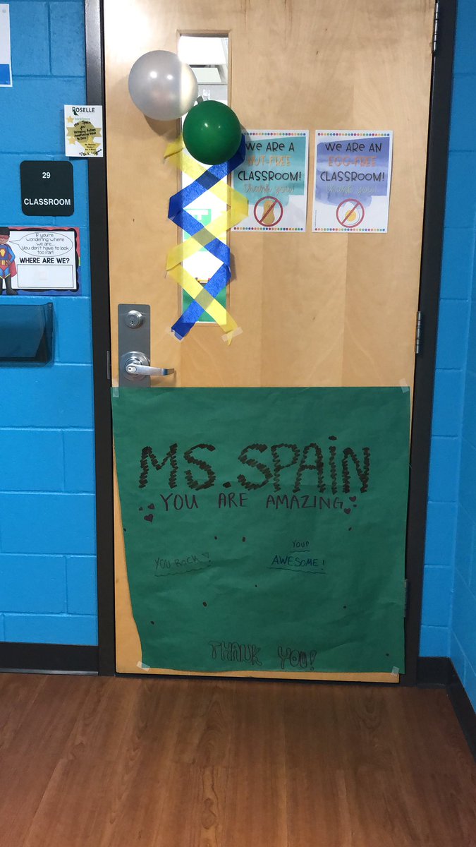 Steph_Spain's tweet photo. Teacher Appreciation Week Day 3! ❤️🧩🍎 

#OURNDSEC #TeacherApprecationWeek #iteachtoo #schoolculture #springhills https://t.co/oKAcyXuI4g
