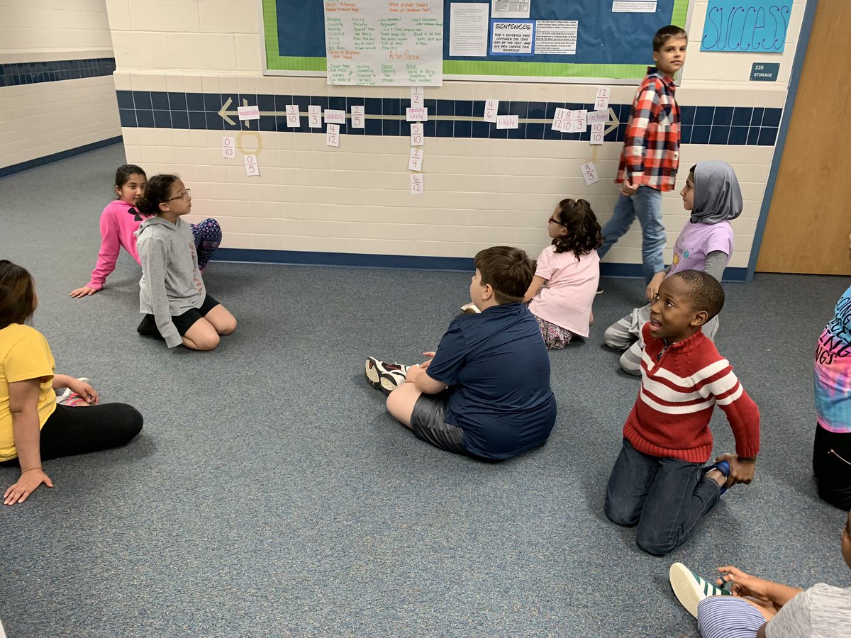 CamelotES_4th's tweet photo. Yesterday in Miss Bachy’s class, mathematicians worked on recognizing fractions on a probability number line!
Students also used their #POGCommunicator skills to explain clearly where and why they thought the fraction should be placed.
Way to go, mathematicians! 📙🍎📝🧠💬 https://t.co/tKDvpn8Udv
