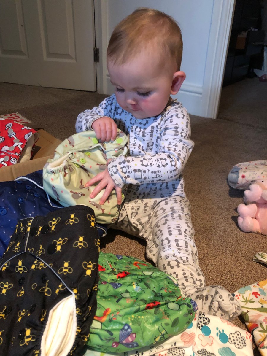 JessMc1993's tweet image. New nappy day for Lola #babaandboo #realnappies #reusable #saynotosingleuseplastic 😍#plasticpollution #zerowaste I’m in love!! Can never have too many #nappies 😆