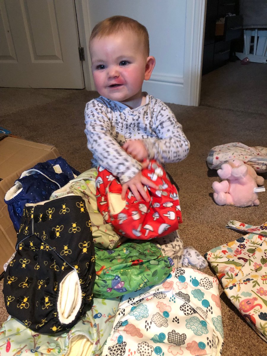 JessMc1993's tweet image. New nappy day for Lola #babaandboo #realnappies #reusable #saynotosingleuseplastic 😍#plasticpollution #zerowaste I’m in love!! Can never have too many #nappies 😆