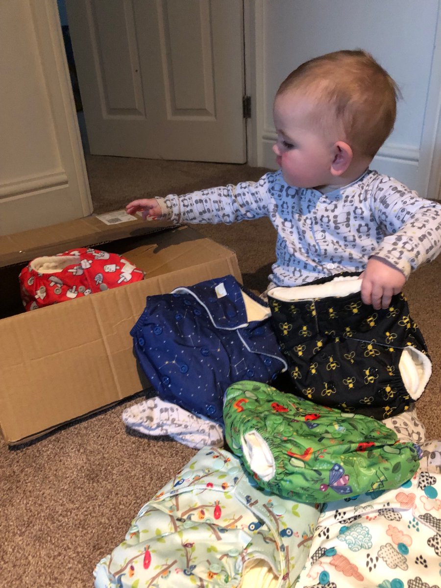 JessMc1993's tweet image. New nappy day for Lola #babaandboo #realnappies #reusable #saynotosingleuseplastic 😍#plasticpollution #zerowaste I’m in love!! Can never have too many #nappies 😆