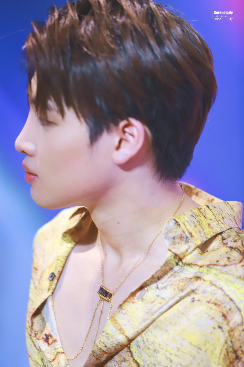 serendipity_34's tweet photo. 190508 kazz awards

@m34nismind @ZaanookJukkroww 

#MeanPhiravich 
#m34nismind 
#KissboysTHxKazzawards 
#KazzAwards2019 https://t.co/LzRWkJoSnJ