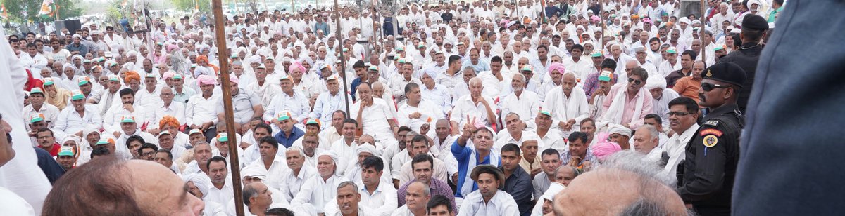 BhupinderShooda's tweet photo. कांग्रेस ने पिछड़ा वर्ग को क्लास दो में आरक्षण देने का काम किया। सरकार आने पर इसे यथावत लागू रखा जाएगा।सौ-सौ गज के प्लाट व मकान बनाने के लिए जो अनुदान राशि थी,वह जारी की जाएगी।जो लोग बचे हुए हैं,उन्हें भी मकान और प्लाट मुहैया कराए जाएंगे। 

सोनीपत में पिछड़ा वर्ग सम्मेलन के दौरान https://t.co/15R1pKJL0J
