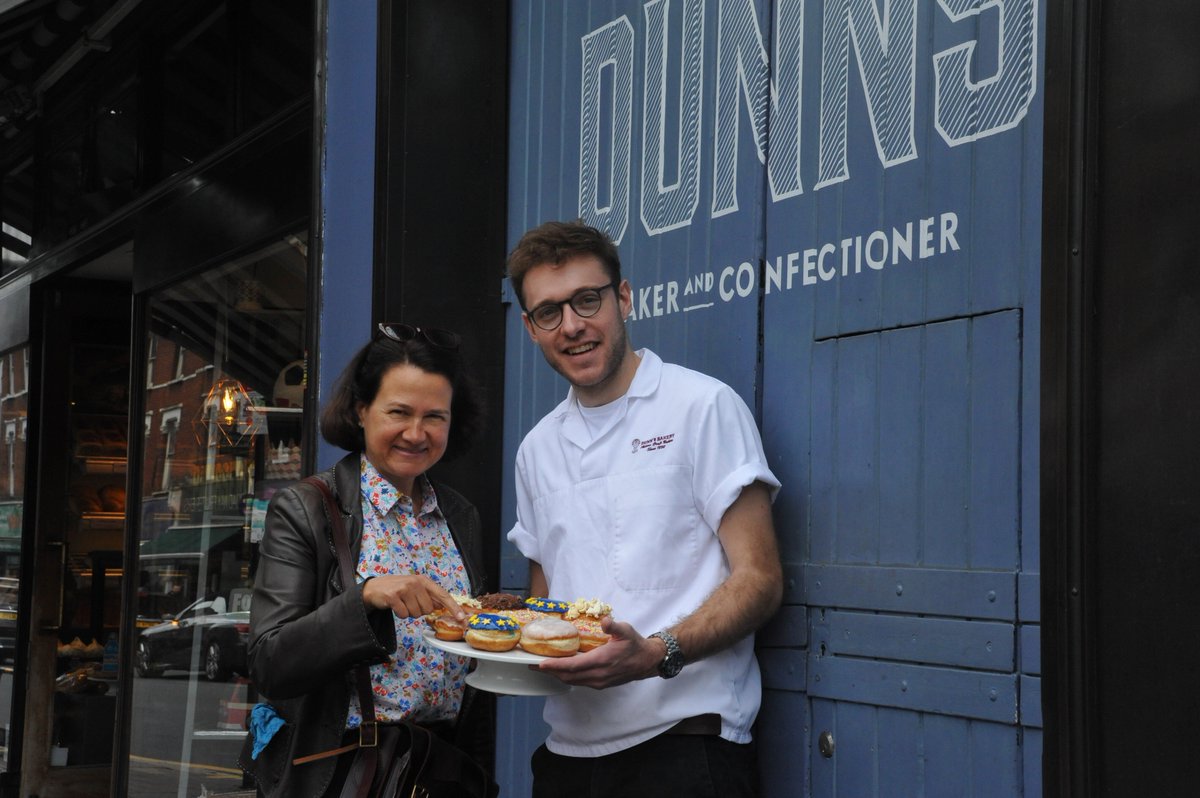 DoughnutWeek's tweet image. MP @CatherineWest1 visited @dunnsbakery last week for some delicious doughnuts. Catherine is a big supporter of #NationalDoughnutWeek &amp;amp; independent shops. She commented: “Delighted to fly the flag for the fabulous Dunn’s bakery this National Doughnut Week. A fantastic cause!”