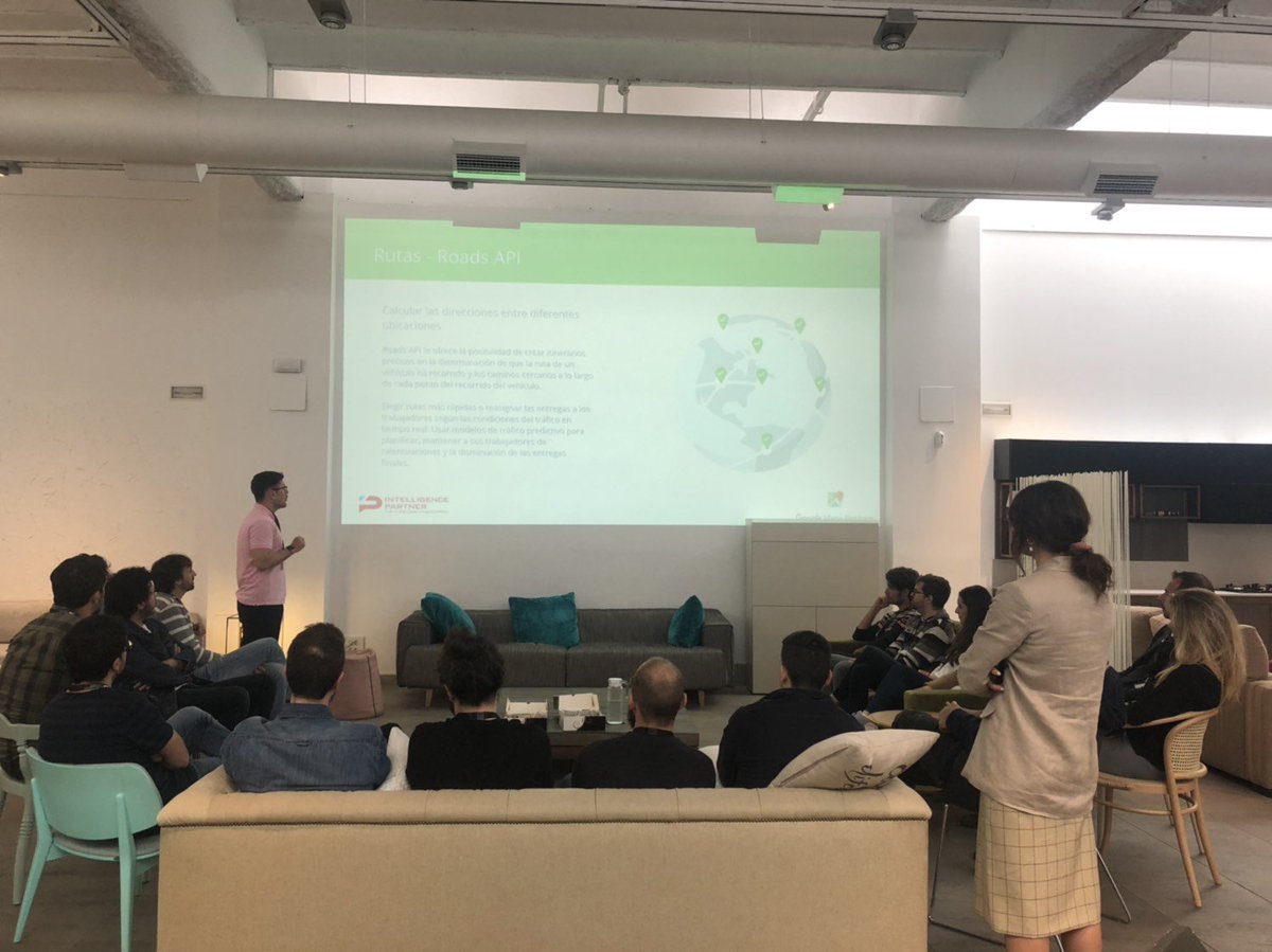IntPartner's tweet photo. Esta mañana estamos en #Factory103, en Barcelona, en el evento de #GoogleMaps, descubriendo cómo está revolucionando el mundo de las Startups. Aún estás a tiempo de apuntarte al evento de Madrid este viernes. ¡Te esperamos! https://t.co/rCcnR8WxWs https://t.co/dqWsHHMRDH