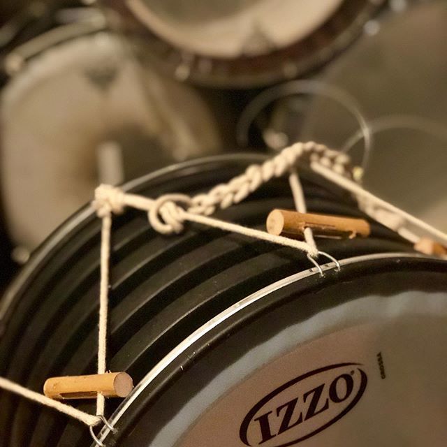 O7Drumproject's tweet photo. UNIQUE!
@o7drumprojectuk @o7loudandproud
#drumsoftheworld #traditionaldrums #diydrum #o7drumsdiy #o7drumproject #drumming #drummingcircle https://t.co/tii50qIkZE https://t.co/OALy6SIbfM