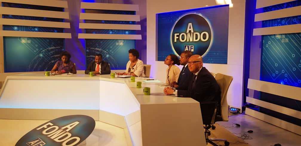 OilGasMDMalabo's tweet photo. Esta mañana se ha presentado y promocionado #OilGasMDMalabo que se celebrará los próximos 1-2 de octubre de 2019 en el programa @AfondoO de #TVGE 📺

Han participado los representantes de:
👤@nahscoeqguinea 
👤@GrupoSTIER 
👤@2019Ge 

¡Colabora! https://t.co/TvvhhQCtVJ