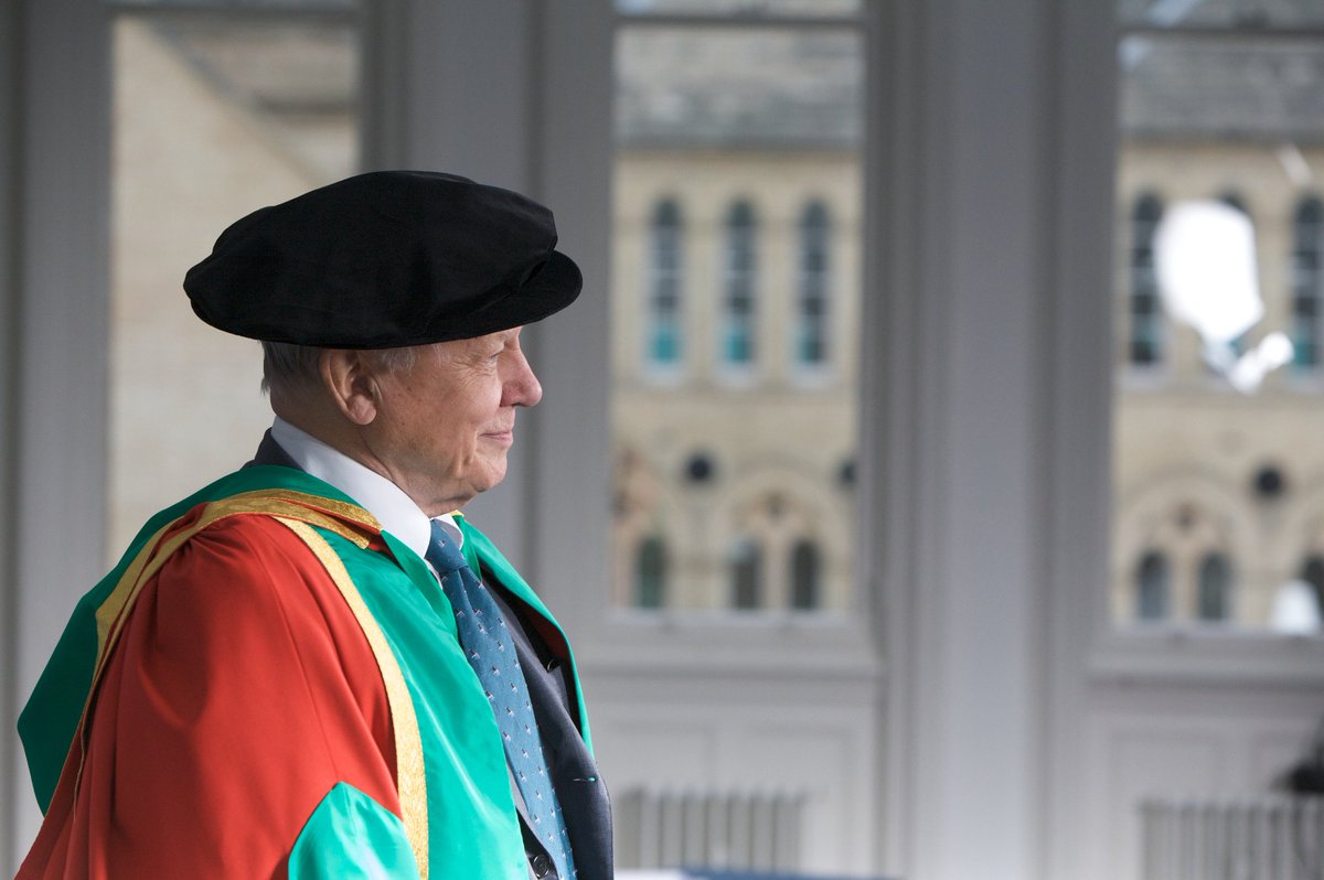 NottmTrentUni's tweet photo. Happy 93rd Birthday to the incredibly inspiring Sir David Attenborough!💙 He received an honorary degree from NTU in 2010 for his outstanding contribution to public awareness and understanding about life on Earth🌏. #DavidAttenborough https://t.co/7q3dqh9eVm