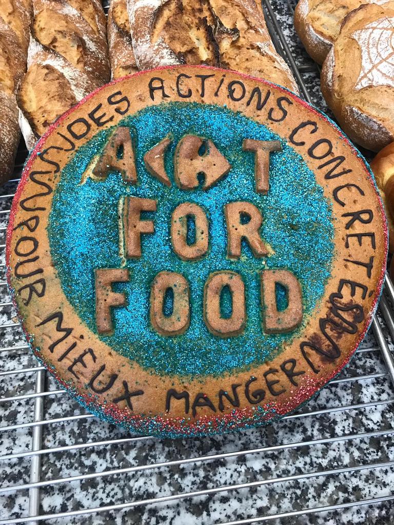 BovanderPutten's tweet photo. Eerste dagen van #CulinaryInnovators en #Goedeten zitten er weer op!✌🏻Veel positieve reacties, volle bak, tevreden gasten, blije collega’s met geweldige sfeer!✌️ #trots #samenwinnen #alwayseating #marktleiderschap #horeca #foodservice #ZiNInspiratielab #fresh #horecaprofessionals https://t.co/wDaEXRjHS3