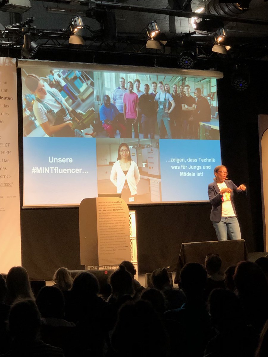 AndreaTschaban's tweet photo. #mintfluencer ⁦@Siemens⁩ und #Diversity in #Teams ist besser, sagt ⁦@janinakugel⁩ auf der #rp19 https://t.co/rTNDOwk9iK