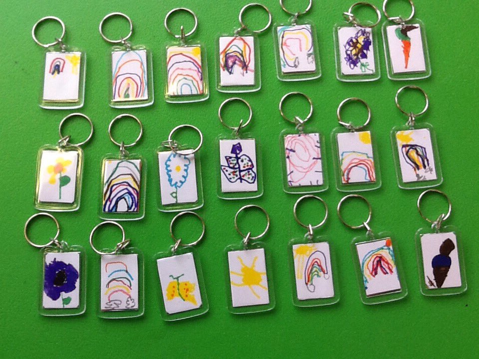 Pennardprimary's tweet photo. More key rings made by Nursery. On sale at Produce Market Sunday 12th May #pennComm #pennFun #pennExp https://t.co/8hxUoNDydf