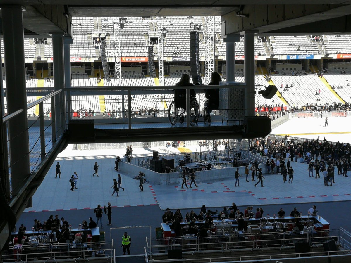 sem_2_'s tweet photo. Grada habilitada para sillas de ruedas, en la planta principal del Estadi Olimpic de Barcelona #sharediversitas #diversidaduoc https://t.co/8sEfrTrd9E