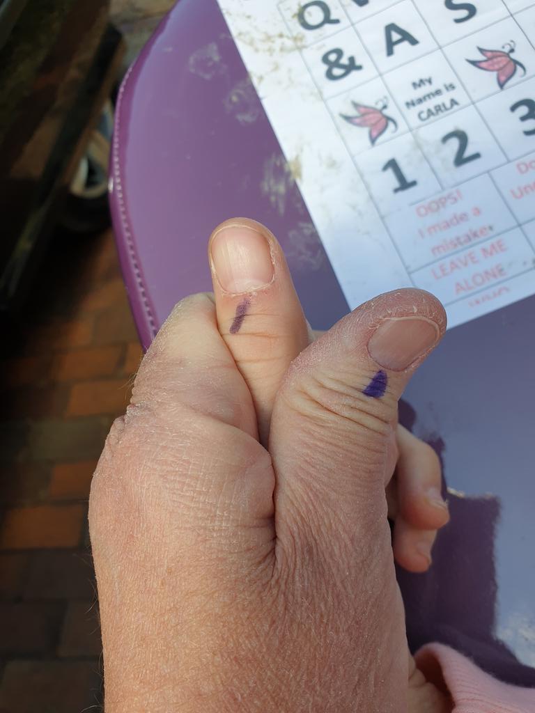 LittleLamb1003's tweet photo. @JacaBreakfast @LieslLaurie @MartinBester Me and my daughter Carla's thumbs. #JacaBreakfast #makingadifference https://t.co/IApXlf7Km1