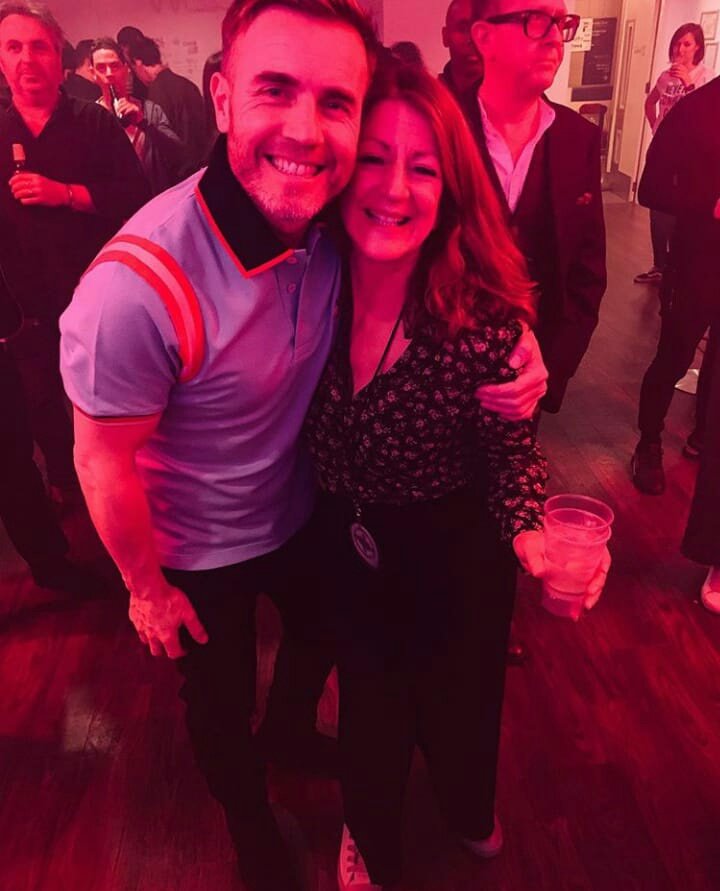 Garyismyhero's tweet photo. @GaryBarlow on #Instagram 😊 #tourmanager #forever #nicest #promotor #history #wine #Linda #people #friends #first #dad #especially #business #nightout #everythingbetter #thetourmanagerthepartyanimalthebest #clockwork #worse #family #dance #love
https://t.co/hIW2TKim7i https://t.co/Y7UFdcbQZ2