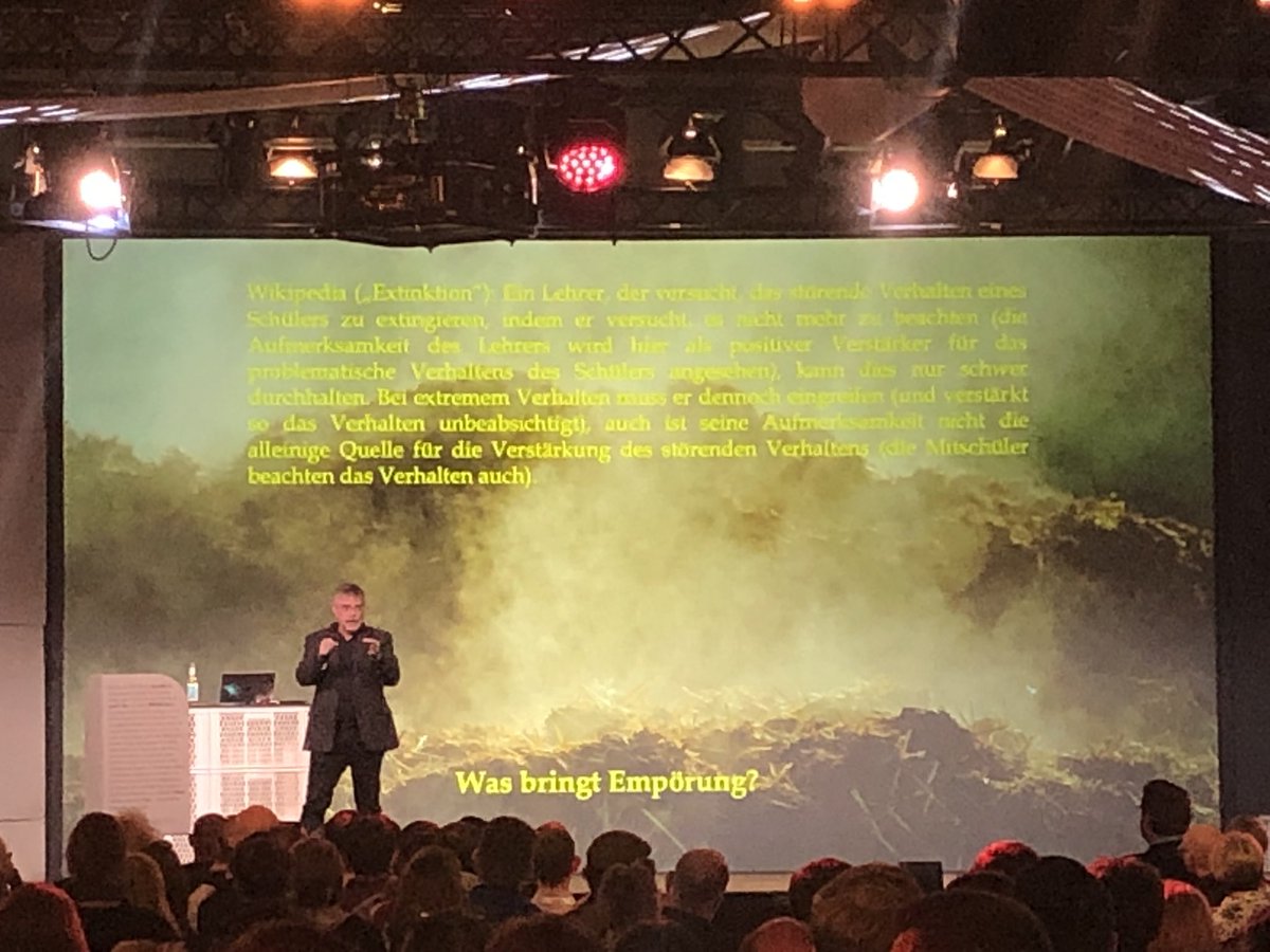 Write down what happens inside of you to find out why you react to certain things and not to others. Maybe that will help to improve your very own algorithm. <a href="/wilddueck/">Gunter Dueck @gunter-dueck.bsky.social</a> #rp19