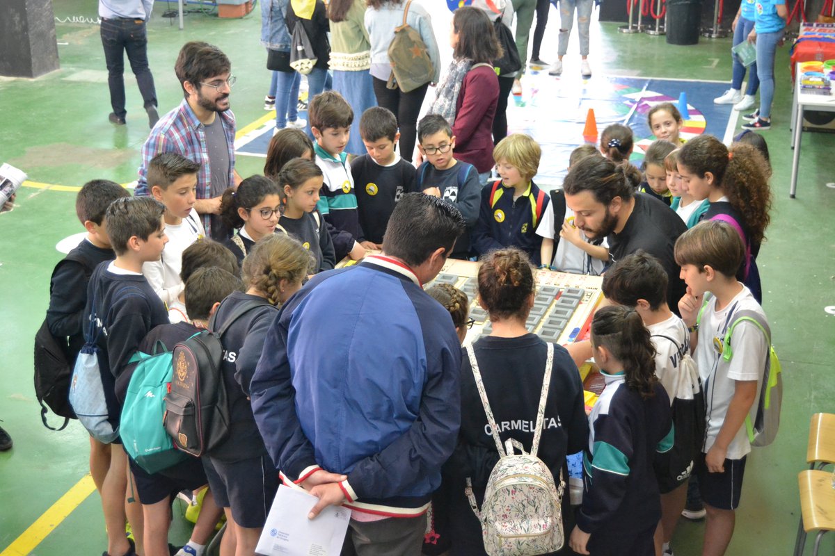¡Hoy es el segundo día en el #campusingeniería19! 

Seguiremos disfrutando de la ciencia, la tecnología y la empresa en diferentes talleres, actividades y exposiciones en los que los  protagonistas son más de 1.500 estudiantes de toda la Región.