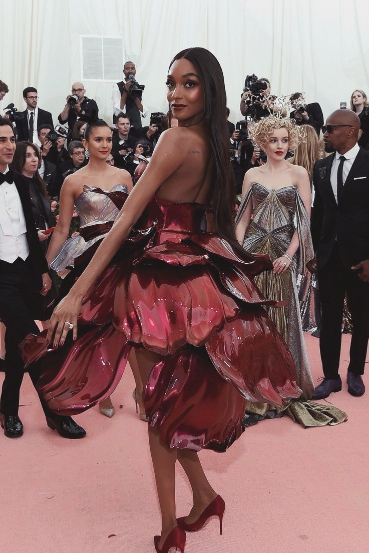 Iconic On Twitter Jourdan Dunn Wore A Zac Posen Gown To The Met Gala