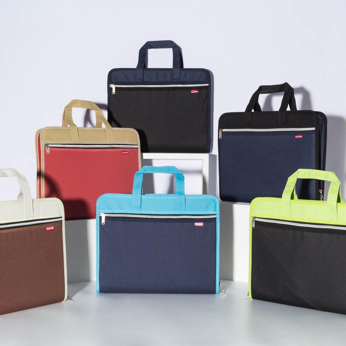 tianseoffice's tweet photo. #tianse #filebag #fileholder #expandfile #handbag TIANSE Expanding File Folder: made of quality Oxford cloth, 13 pockets, pockets are tabbed to allow for adding handwritten labels, suitable for daily filing & storing of papers, documents, comfort to carry😘https://t.co/rQ2CFpPVGw https://t.co/9qY6sDkHtK