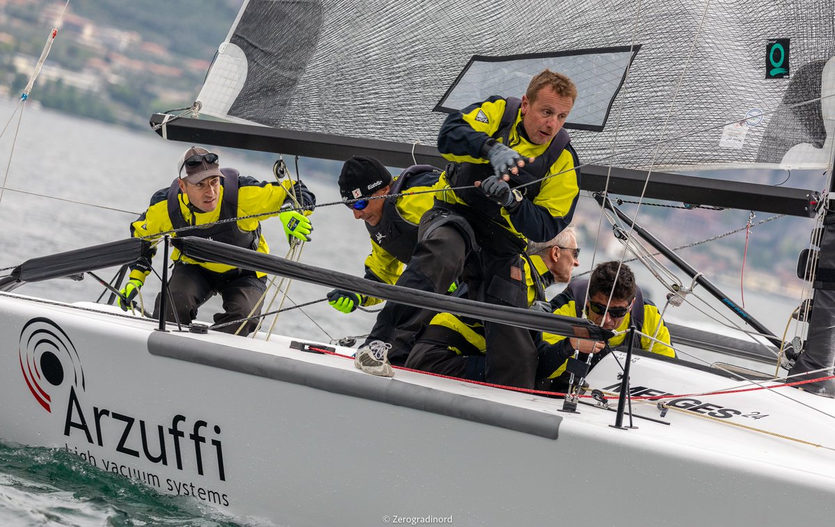 Melges_24's tweet photo. 2019 @Melges_24 European Sailing Series in Malcesine🇮🇹 - Second Event Is for Maidollis 🇮🇹>>https://t.co/tYXQ91H1BS #melges24 #m24ess #malcesine #italy #maidollis #winner @Melges24ITALIA @FVMalcesine @federvela @MelgesEurope https://t.co/8LG4iwR41x