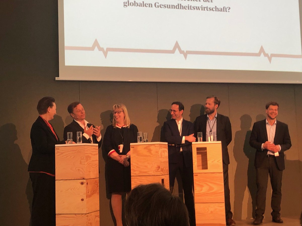 hennig_holger's tweet photo. Entscheidend wird sein, wer in Zukunft das Vertrauen des Einzelnen im Gesundheitsmarkt gewinnen kann
@annikagrosse 
#Hamburg #Strategietag #StG2 #innovation #digitalhealth #HCOB #healthcare #KI #cloud #ThinkatIBM https://t.co/rQNG7odwEF