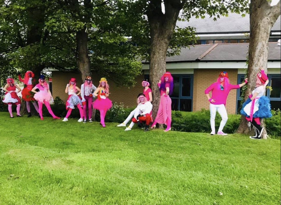 1VisionDanceCo's tweet photo. Well done to the students who took part in a @WowDancersWales performance for the @LeeStaffordLSE launch! 

#pink #wow #wowdolls #leestafford https://t.co/hLPysVIUoz