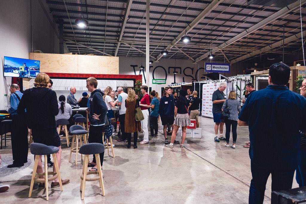 philcln's tweet photo. Spending a great evening with up and coming @YouTube rockstars on the Sunshine Coast #CreateQLD

Thanks 🙌 @ChangerStudios @WOTSOWorkSpace @AdvanceQld  @tradeinvestqld @QUT @Griffith_Uni @QUTCEA @YTCreators https://t.co/hbhkkyuNhA