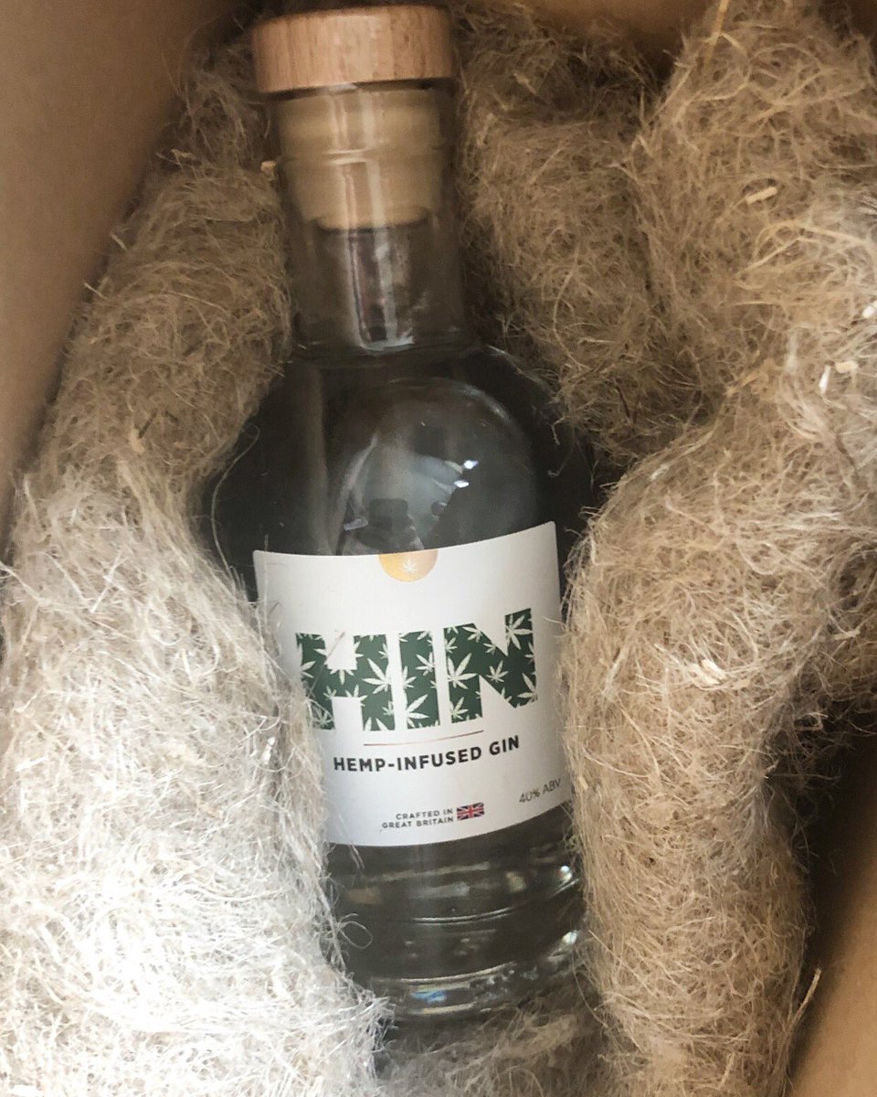 HDistilling's tweet photo. Happy #PlasticFreeDay 🙌🏼🍃🐠

In addition to making our #Gin taste pretty fantastic #Hemp also has the power to replace the use of many plastics and paper! 

That’s why all of our drinks come packaged in Hemp! 

No plastic wrap or bubble wrap!

#PlasticWaste #HempProducts https://t.co/8tJN2aVYIi